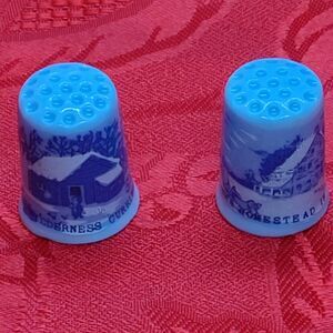(2) Wilderness & Homestead Vintage Sewing Thimble Currier and Ives blue/white